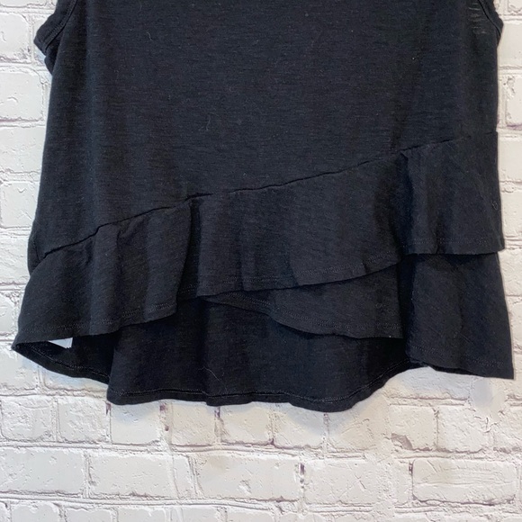 🇺🇸 Gap True Black Sleeveless Ruffle Back Top - Picture 5 of 9